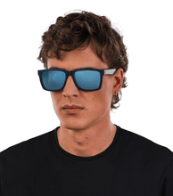 画像をギャラリービューアに読み込む, SPLR49M 57R22B_03
